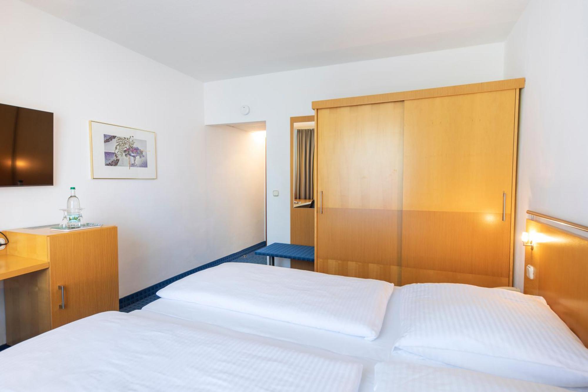 Achat Hotel Suhl Extérieur photo