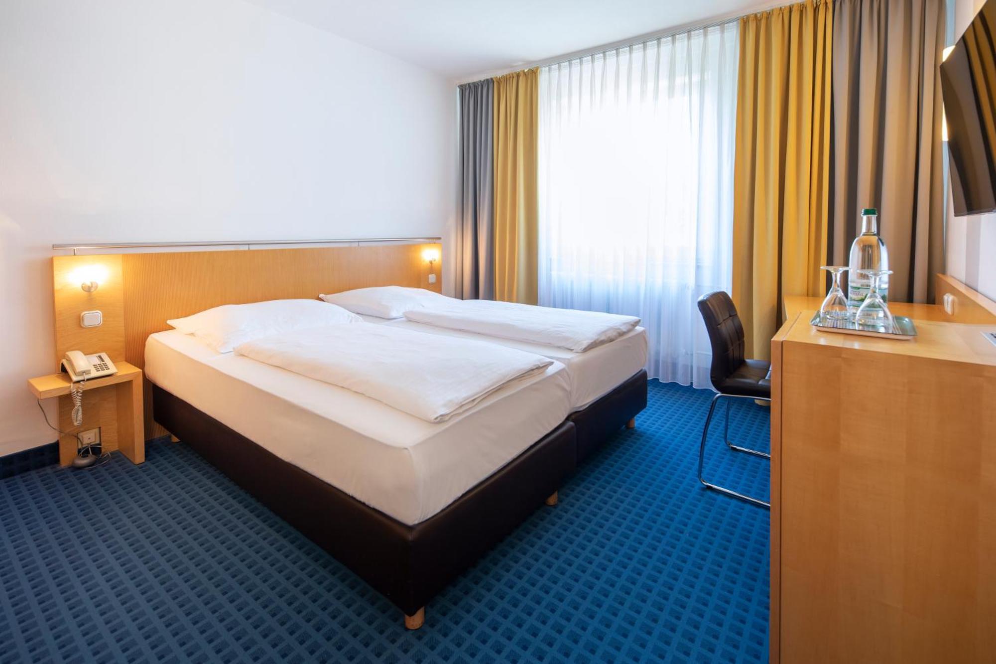 Achat Hotel Suhl Extérieur photo